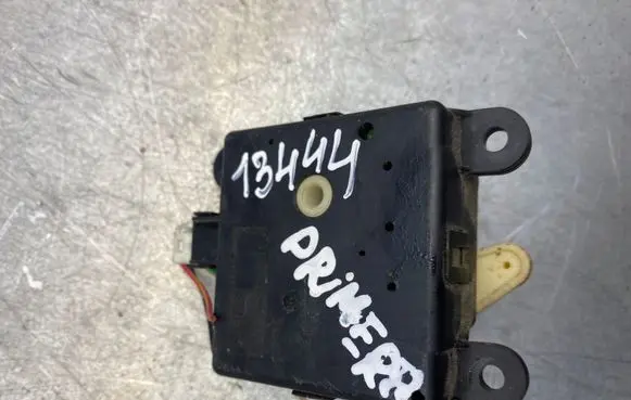 Nissan Primera Air flap motor/actuator 3T05030820 020521