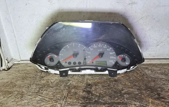 Ford Focus Speedometer (instrument cluster) 98AP10841BC