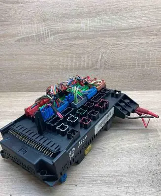 Mercedes-Benz ML W163 Fuse module 1635450205 08200101