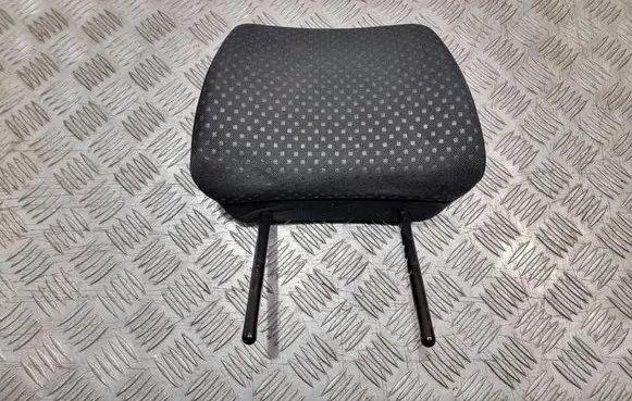 Toyota Yaris Front seat headrest