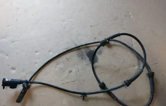 Infiniti G37 ABS brake wheel speed sensor