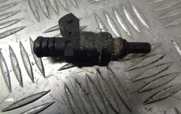 BMW 5 E39 Fuel injectors set 1427240