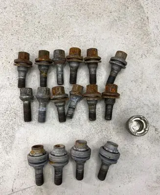 Citroen C4 Grand Picasso Nuts/bolts 