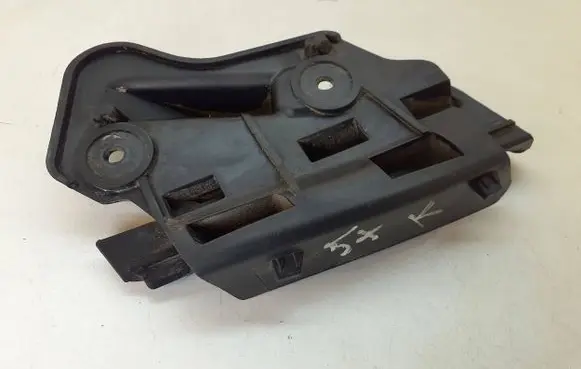 Volkswagen Golf Plus Front bumper mounting bracket 5M0807935