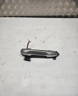 Toyota RAV 4 (XA40) Front door exterior handle