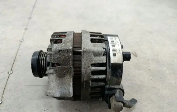 Ford Focus Generator/alternator BV6T10300EB