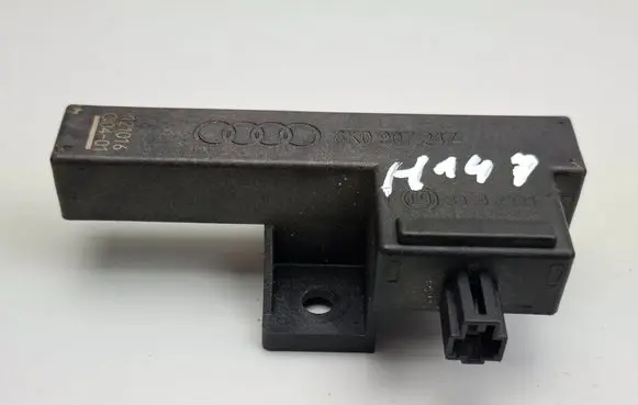 Audi A6 S6 C6 4F Keyless (KESSY) go control unit/module 8K0907247 33542221