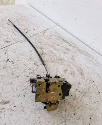 Audi A6 S6 C5 4B Rear door lock