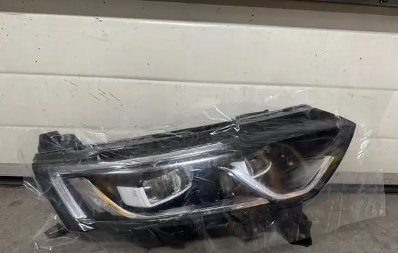 Renault Koleos II Headlight/headlamp 260109289R 9005578