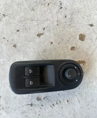 Renault Trafic II (X83) Electric window control switch 8200011867 9116523 F29181