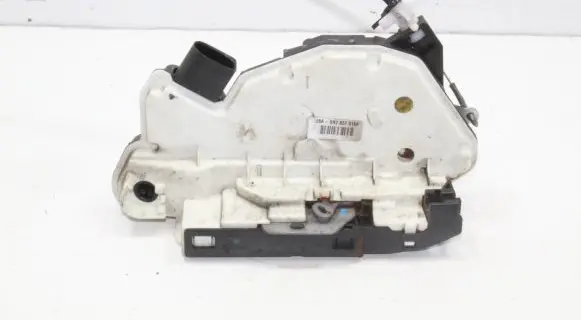 Volkswagen Scirocco Front door lock 5N2837016A