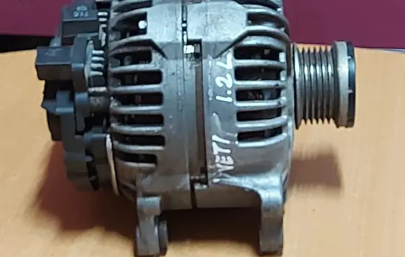 Skoda Yeti (5L) Generator/alternator 03F903023D