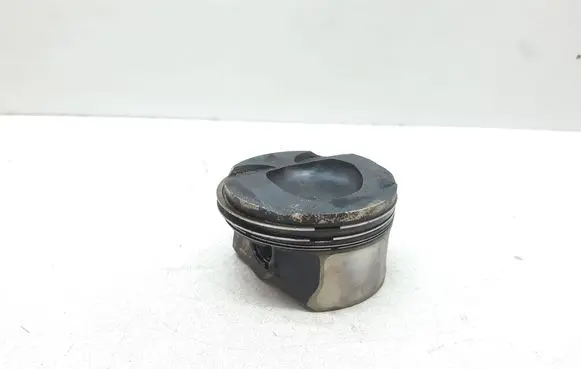 BMW 3 E92 E93 Piston 85L126