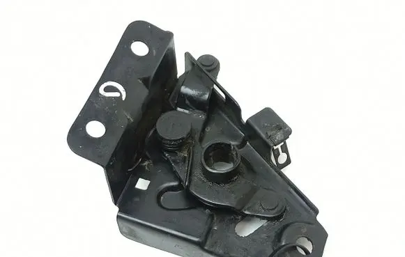 Engine bonnet/hood lock/catch