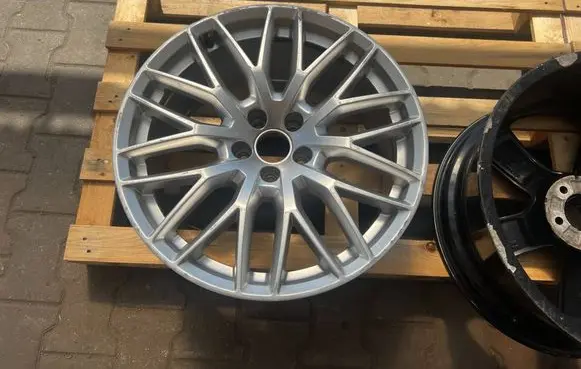 Audi A5 8T 8F R19 alloy rim 8T0601025DC 8T0601025DL