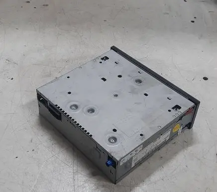 Audi A6 S6 C6 4F Navigation unit CD/DVD player 4E0919887C 4E0910887M070 57500302