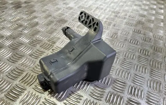 Toyota Avensis T250 Fuse box set