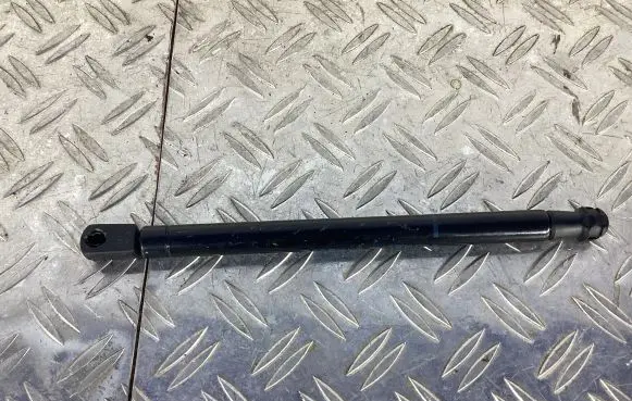 Lexus RC Tailgate strut 645300W140