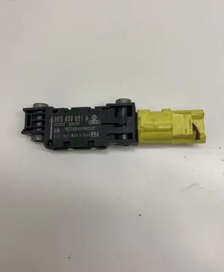Audi A6 S6 C6 4F Airbag deployment crash/impact sensor 8E0959651A