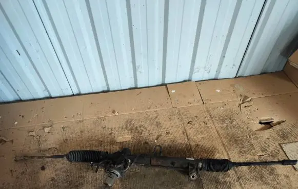 Ford Focus Steering rack 98AG3A500AM 13003225 GDKD23P217