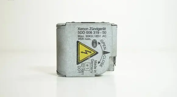 Audi A6 S6 C6 4F Headlight ballast module Xenon 5DD00831950