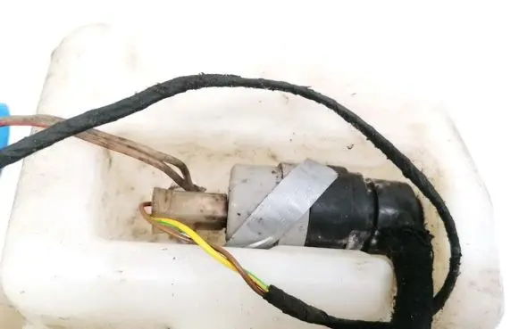 Audi 100 S4 C4 Windscreen/windshield washer pump