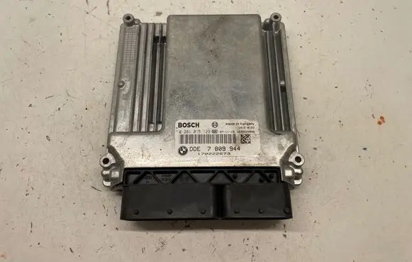 BMW 5 E60 E61 Engine ECU kit and lock set 7809944 0281015129 170222673