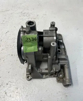 BMW 5 F10 F11 Oil pump 7823009 449409453028