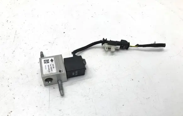 Air conditioning (A/C) pressure sensor