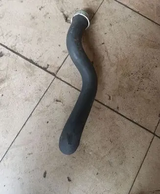 Mercedes-Benz E W211 Engine coolant pipe/hose