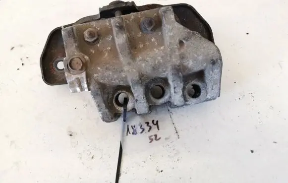 Chrysler Sebring (ST-22 - JR) Engine mount bracket 05085476ac
