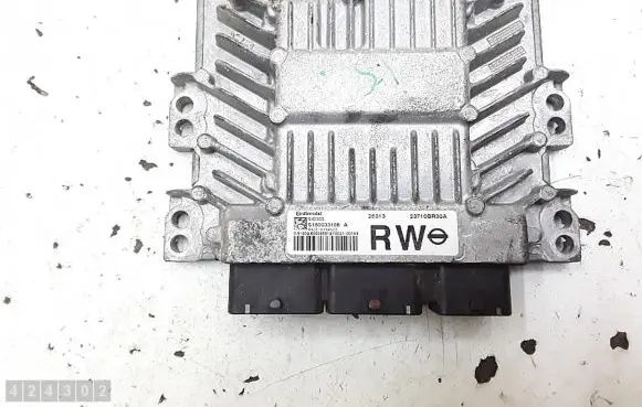 Nissan Qashqai Engine control unit/module 23710BR30A S180033108A