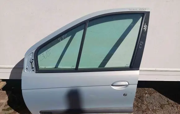 Renault Scenic I Front door NOCODE