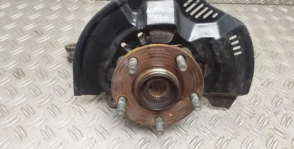 Toyota Auris 150 Front wheel hub