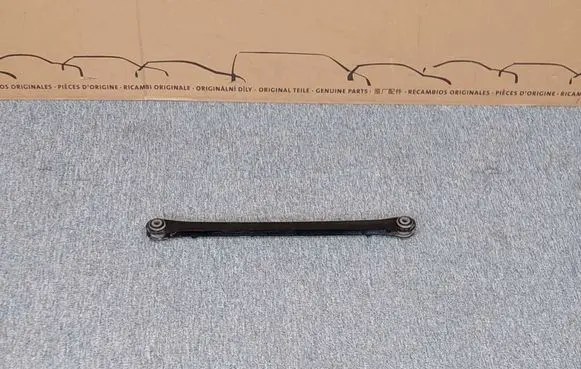 Mini Cooper Countryman R60 Rear suspension control arm 6768726 33326768726