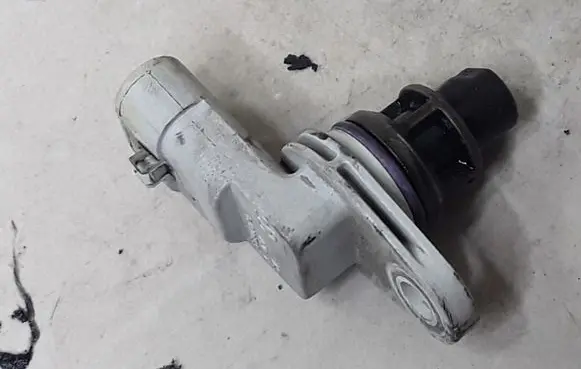 Opel Corsa D Camshaft position sensor 55201874
