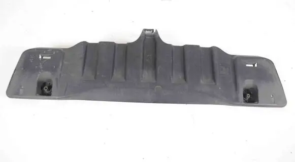 Center/middle under tray cover