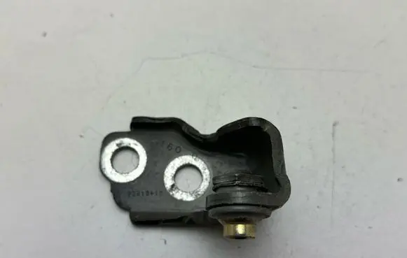 Ford Mustang VI Front door lower hinge 