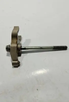 Toyota Land Cruiser (J120) Fuel Injector clamp holder