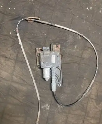 Opel Insignia A Hand brake control module 13310023 A33G A2C53298178
