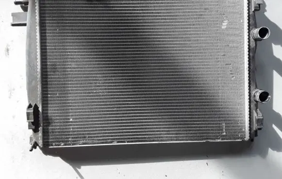 Nissan Qashqai Coolant radiator 989567C