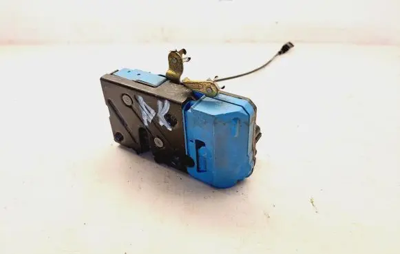 Volvo S80 Front door lock
