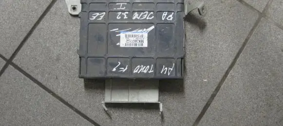 Mitsubishi Montero Other control units/modules MK387382