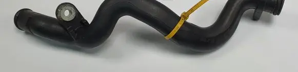 Audi A6 S6 C6 4F Engine coolant pipe/hose