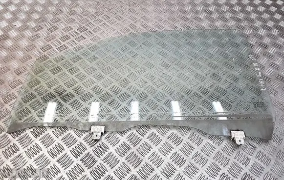 Isuzu D-Max Front door window glass four-door e643r008577