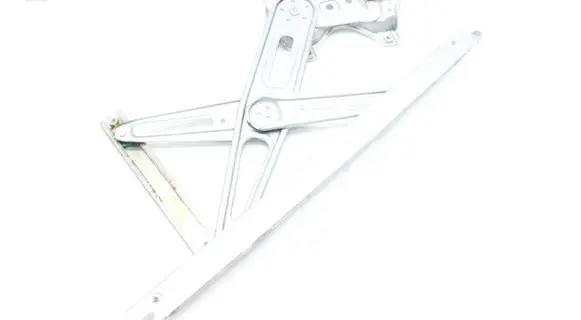 Toyota Yaris Front door electric window regulator 