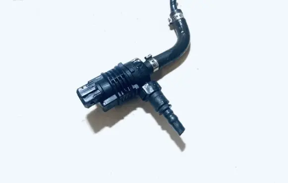 Mercedes-Benz ML W163 Turbo solenoid valve A1634700493 5460137