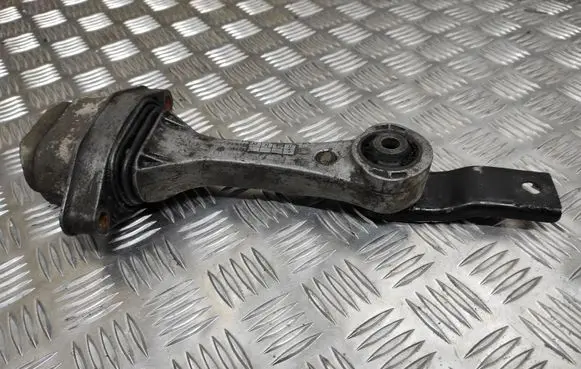 Volkswagen Golf IV Engine mount bracket 1J0199851