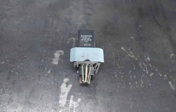 Citroen Xsara Picasso Glow plug pre-heat relay 9640469680 51252002