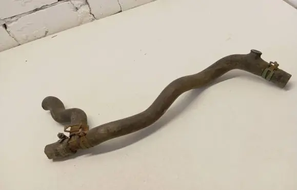 Volkswagen Transporter - Caravelle T4 Engine coolant pipe/hose